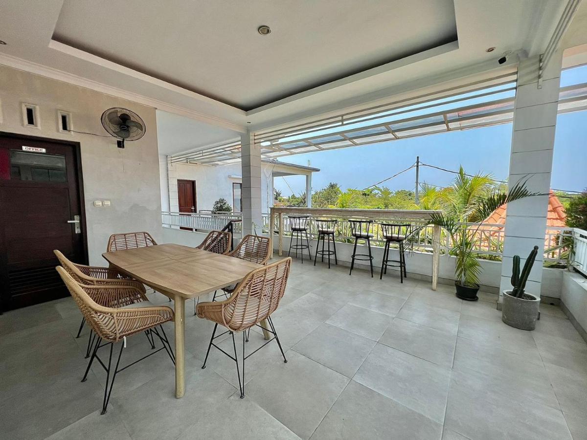 Cg Guesthouse Canggu Bagian luar foto